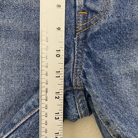 Levis 501 Shorts Women Size 32 High Rise Button Fly Medium Ripped Denim - Picture 5 of 10